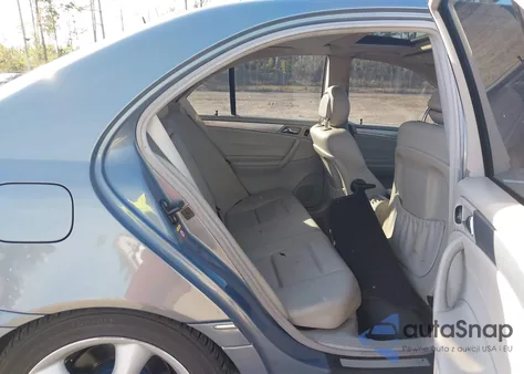 2005 Mercedes-Benz C 230 Kompressor Sport z USA, uszkodzony, nr VIN WDBRF40J95F703184